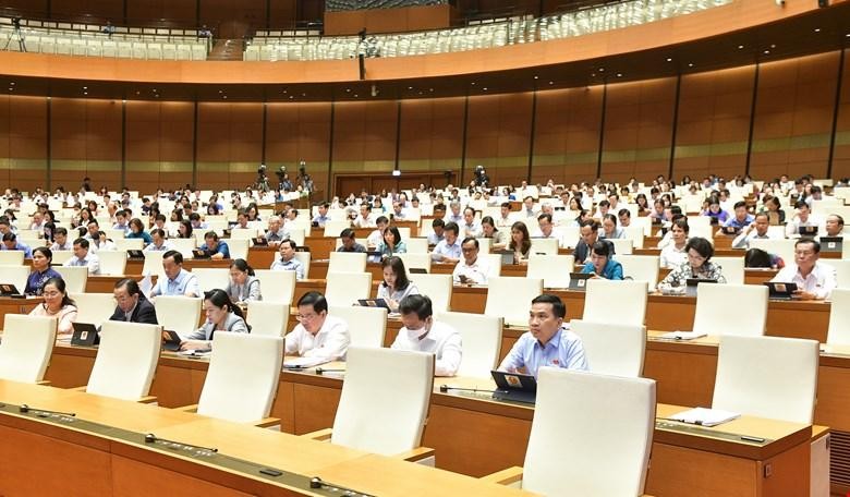 Trong hai ngày 1 và 2/6 Quốc hội thảo luận tại hội trường về kinh tế, xã hội, ngân sách.