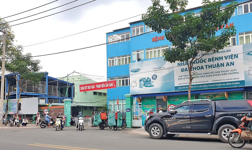Trung tâm Y tế TP.Thuận An, đơn vị đang bị 2 doanh nghiệp có trụ sở tại TP.HCM kiện đòi nợ cả gốc lẫn lãi tiền bán vật tư y tế chống Covid-19.