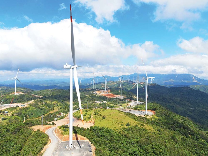 Làng điện gió phía Tây Quảng Trị đang giúp địa phương này trở thành tỉnh khá về tốc độ tăng trưởng kinh tế của khu vực