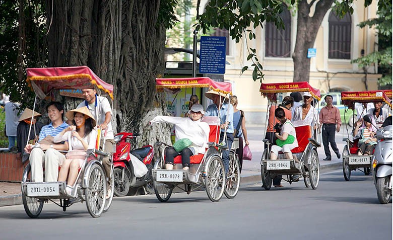Dự kiến, Quý I/2023, tổng khách du lịch đến Hà Nội đạt 5,88 triệu lượt khách, tăng gấp 2 lần so với cùng kỳ năm 2022. 