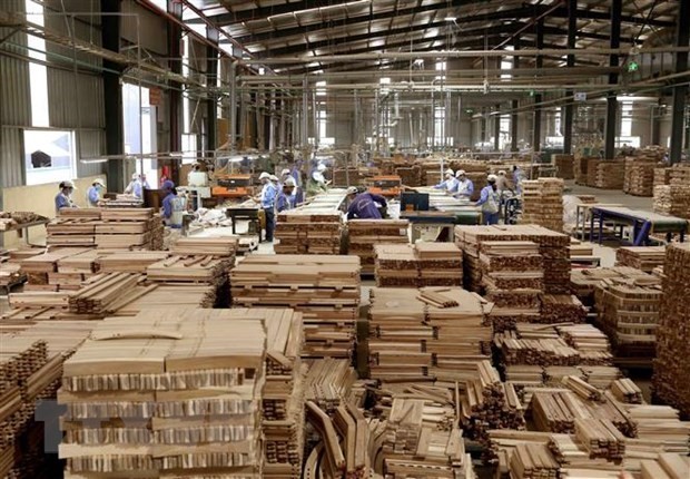 Theo ước tính của các doanh nghiệp sản xuất, xuất khẩu dăm gỗ và sản phẩm từ gỗ, số tiền chờ hoàn cộng dồn từ năm 2020 lên đến hàng ngàn tỷ đồng.