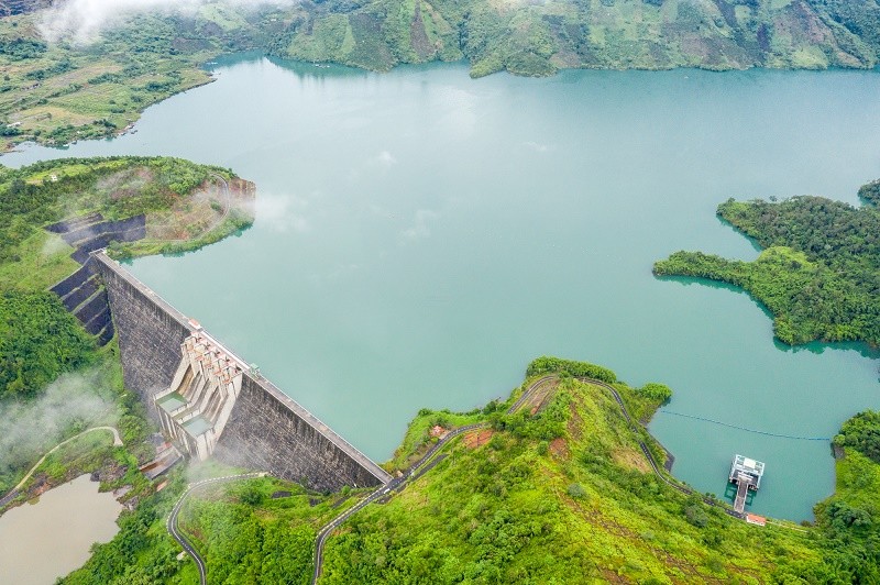 Nước hồ thủy điện về tốt nhưng tiêu thụ điện cả nước lại không cao 