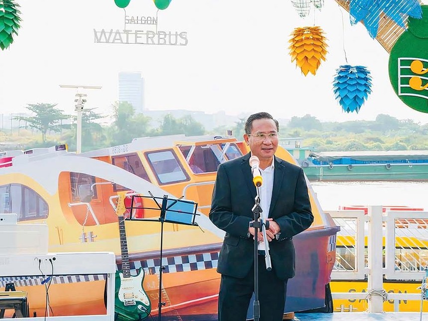 CEO Nguyễn KIm Toản tại Chương trình “Có hẹn với sài Gòn” vào thứ Bảy hàng tuần trên bến Bạch Đằng (TP.HCM).