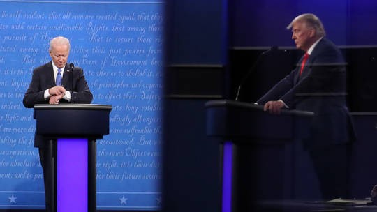Ông Joe Biden (trái) và ông Donald Trump trong vòng tranh luận cuối của cuộc bầu cử tổng thống Hoa Kỳ tháng 10/2020. Ảnh: Getty Images