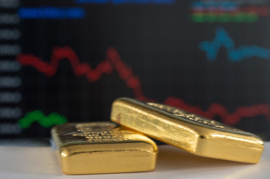 Giá vàng hôm nay ngày 27/11: Vàng đang bị mua quá mức