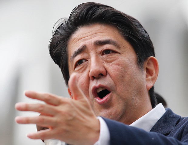 Năm “quá giang” của kinh tế Nhật