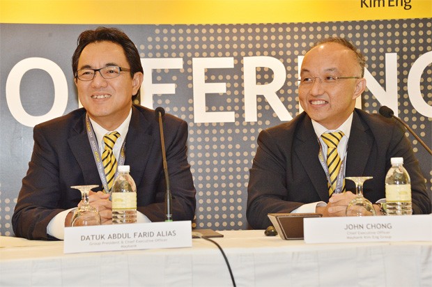 Các đại diện của Maybank Kim Eng tại Hội nghị Invest ASEAN 2014