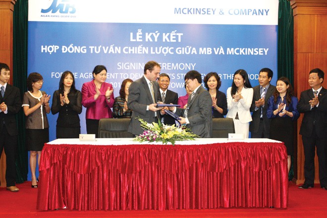 Từ năm 2009, MB đã ký hợp đồng tư vấn chiến lược với MCKinsey, mở ra nhiều không gian mới để phát triển các dịch vụ ngân hàng
