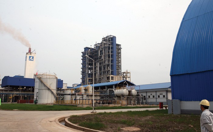 Nhà máy Đạm Ninh Bình có quy mô khá lớn, với máy móc, thiết bị được nhập từ Trung Quốc
