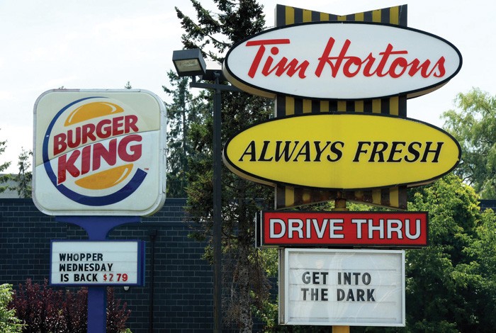 Burger King vs Tim Hortons có “đồng sàng dị mộng”?