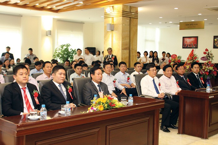 Chủ tịch UBCK, HNX cùng nhiều quan khách tại lễ khai trương giao dịch cổ phiếu TVC