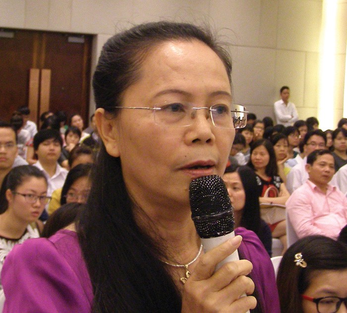 Bà Phạm Thị Loan tại cuộc đối thoại về chính sách thuế vừa diễn ra