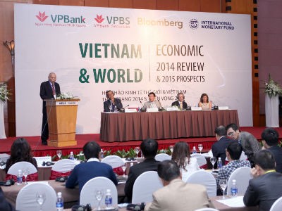 Hội thảo Kinh tế thế giới và Viêt Nam: Thực trạng 2014 và triển vọng 2015. Ảnh: Chí Cường