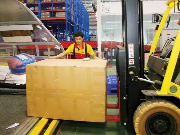 Lĩnh vực logistics đang hấp dẫn các doanh nghiệp lớn của Đức như MBS Logistics, Hapag - Lloyd, DB  Schenker, hay Karl Gross (Ảnh: Lê Toàn)