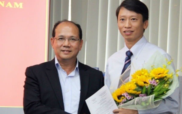 Ông Trần Hồng Nam (áo trắng), Phó tổng giám đốc Công ty Điều hành Dầu khí Biển Đông (Biendong POC) nhận nhiệm vụ phụ trách Biendong POC