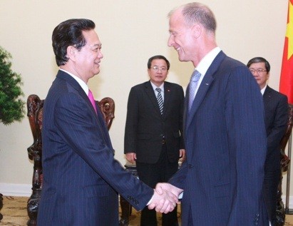 Thủ tướng Nguyễn Tấn Dũng tiếp Tổng Giám đốc Tập đoàn Airbus Thomas Enders. Ảnh: VGP/Nhật Bắc.