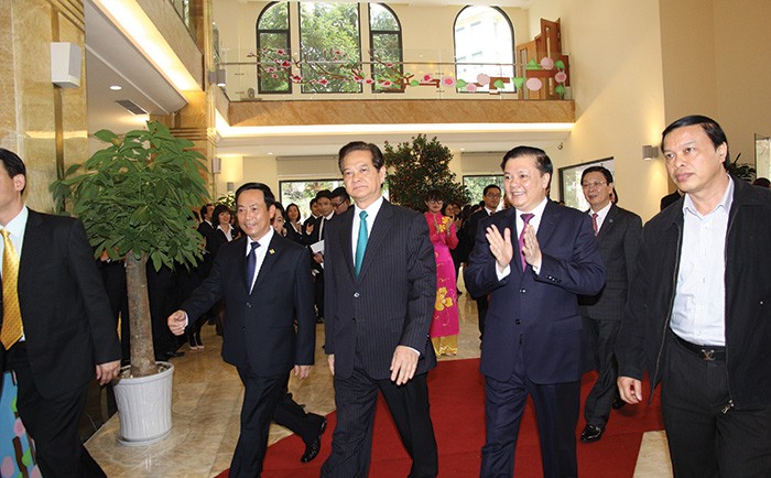 Thủ tướng Chính phủ Nguyễn Tấn Dũng đến khai trương phiên giao dịch chứng khoán đầu Xuân 2015 tại Sở GDCK Hà Nội