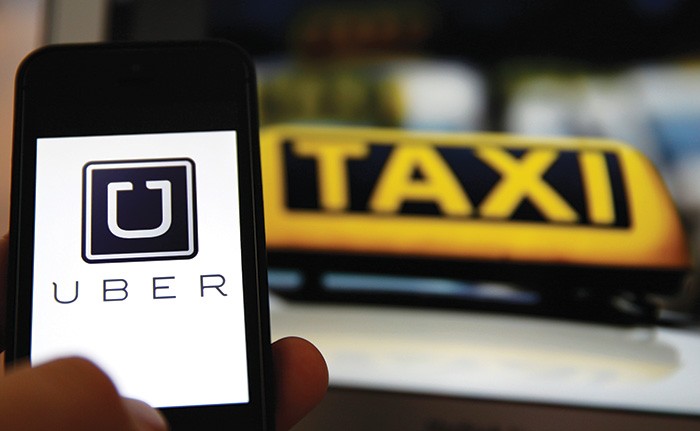 Uber là một ví dụ cho tác động của công nghệ số tới loại hình công ty taxi truyền thống