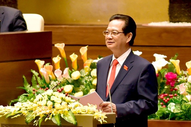 Thủ tướng Nguyễn Tấn Dũng trả lời chất vấn của đại biểu Quốc hội về giải quyết tranh chấp trên biển Đông