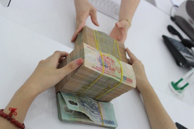 Các giao dịch với bên liên quan nhằm trục lợi đã làm suy yếu ngành ngân hàng Việt Nam 