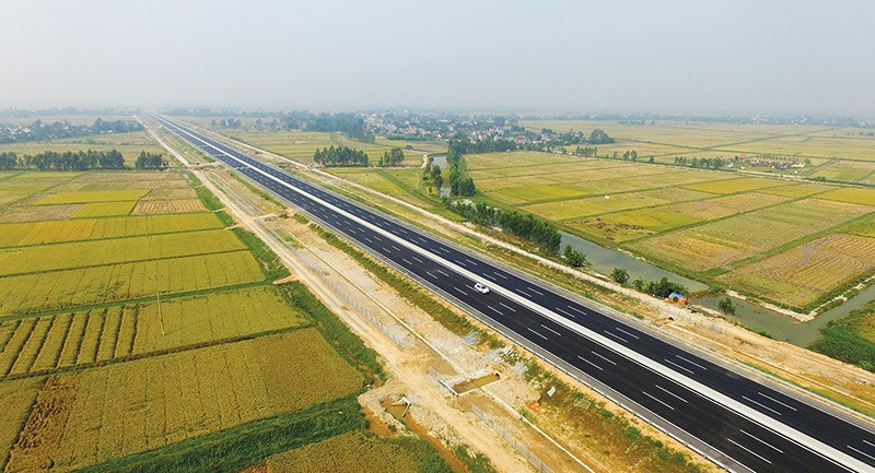 Đường cao tốc Hà Nội - Hải Phòng mở ra động lực phát triển mới cho thành phố Hải Phòng và toàn vùng Đông Bắc