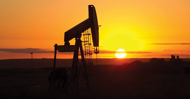 Đầu tư cho thăm dò dầu khí trên toàn cầu đã giảm 24% trong năm 2015