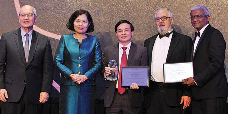 Giải thưởng “Thành tựu lãnh đạo” trao cho 12 nhà lãnh đạo ngân hàng xuất sắc châu Á - Thái Bình Dương