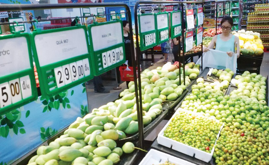 Kể từ khi Big C về tay người Thái, hàng hóa Việt Nam ngày một “vắng bóng” trên kệ của siêu thị này