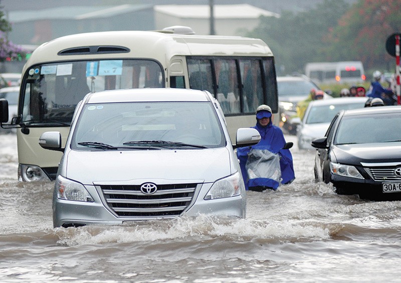 Vào mùa mưa, số lượng xe bị thủy kích tăng cao