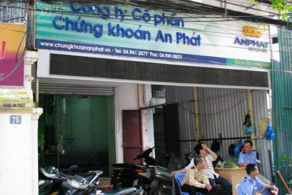 APG: Chủ tịch Nguyễn Hồ Hưng lại đăng ký mua 1 triệu cổ phiếu