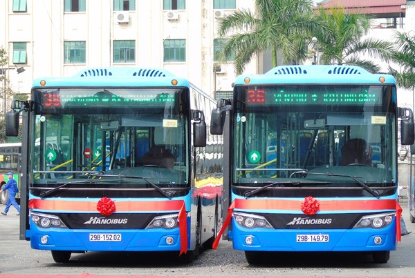 Hà Nội thay loạt xe bus mới có wifi miễn phí