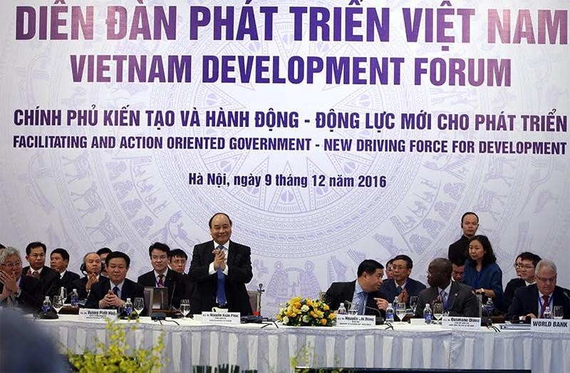 Thủ tướng Chính phủ Nguyễn Xuân Phúc dự Diễn đàn Phát triển Việt Nam 2016 (VDF 2016) - Ảnh: Đức Thanh
