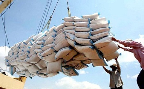 Xuất khẩu gạo, hồ tiêu giảm mạnh