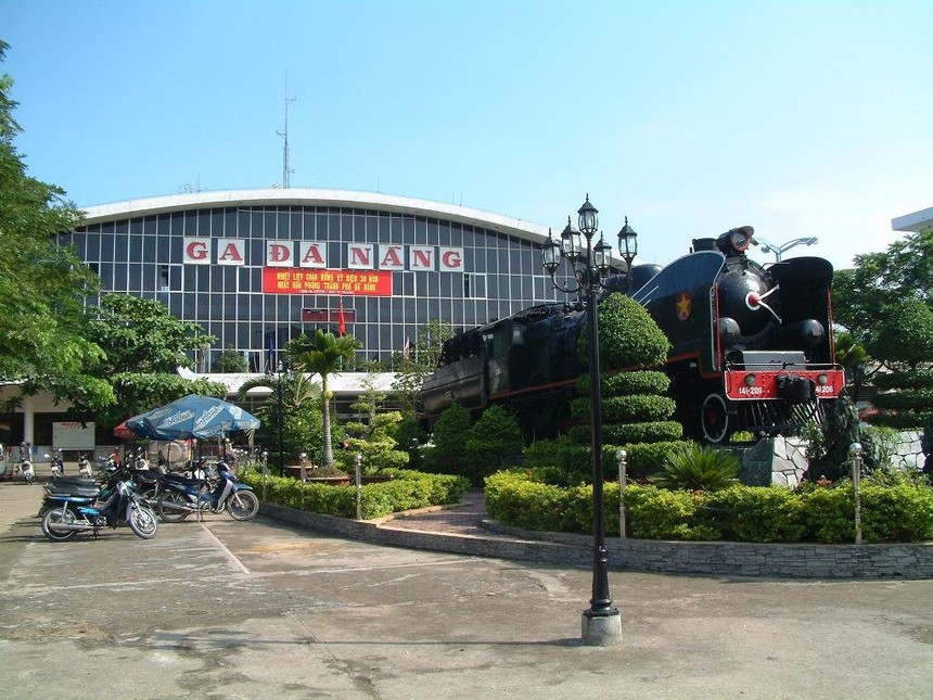 Ga Đà Nẵng hiện hữu nằm ở trung tâm TP Đà Nẵng