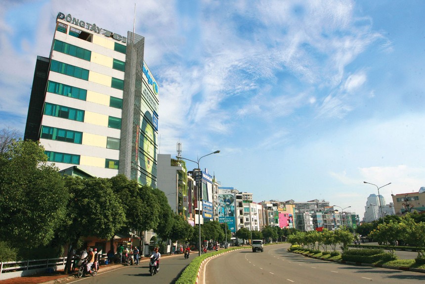 Chiến dịch lập lại trật tự vỉa hè của TP.HCM và Hà Nội đã ảnh hưởng lớn tới giá thuê các căn nhà phố. Ảnh: Lê Toàn
