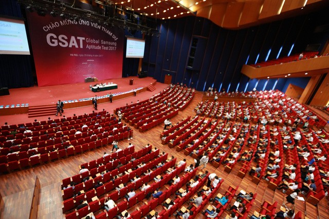 Hàng ngàn thí sinh dự thi GSAT của Samsung tại Việt Nam