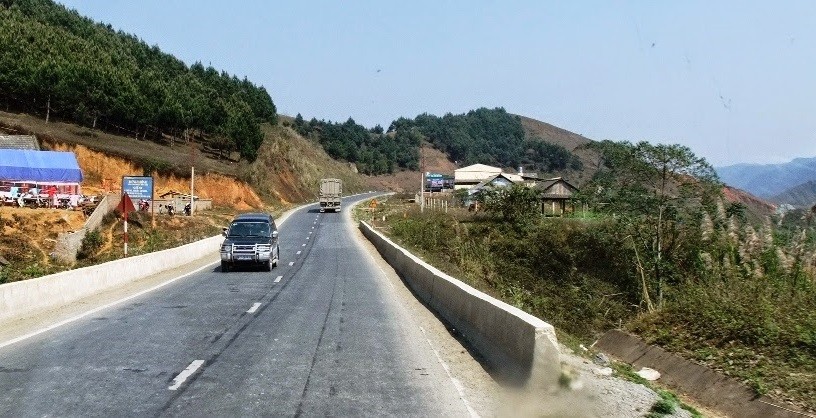 Một đoạn Quốc lộ 6 qua Mộc Châu, Sơn La