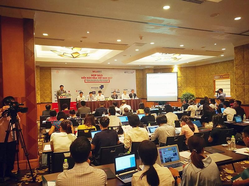 Toàn cảnh buổi họp báo công bố Diễn đàn M&A 2017 đang diễn ra tại Hà Nội sáng 20.7.2017