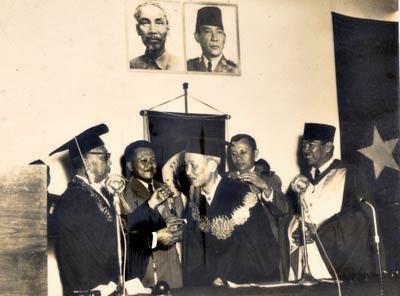 Chủ tịch Hồ Chí Minh và Tổng thống Indonesia Sukarno có mối quan hệ thắm thiết, quý mến (Ảnh tư liệu)