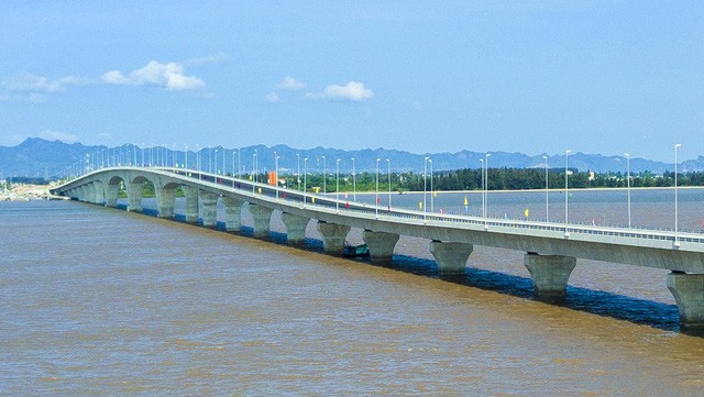 Cầu Đình Vũ - Cát Hải là cầu vượt biển dài nhất Đông Nam Á