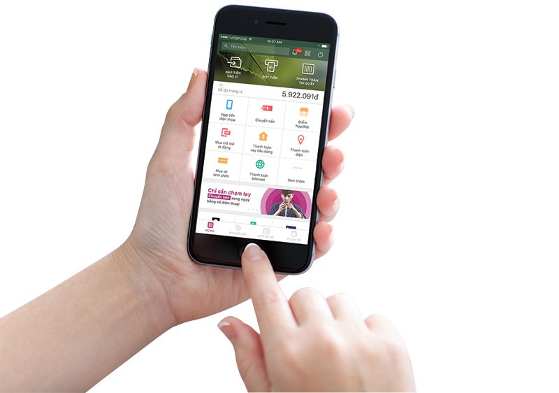 Ứng dụng MoMo đang có hơn 5 triệu người dùng với hơn 500 dịch vụ cho khách hàng thanh toán, mua sắm hàng ngày
