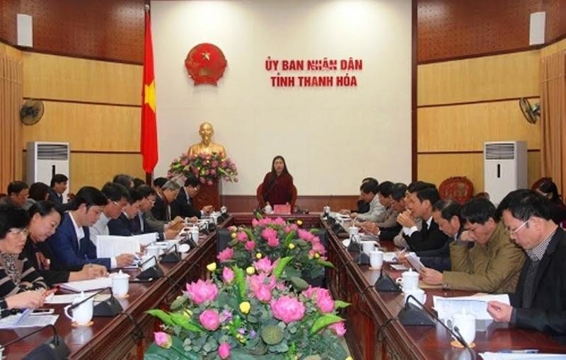 Bà Lê Thị Thìn, Phó chủ tịch UBND tinh Thanh Hóa chỉ đạo hội nghị