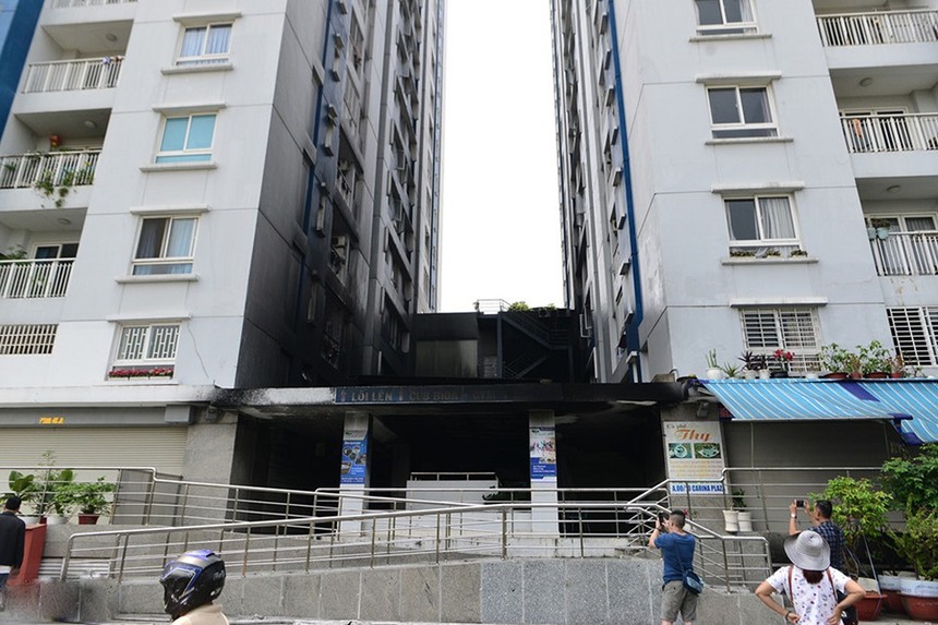 Vụ cháy gây thiệt hại lớn tại chung cư Carina Plaza (TP.HCM) khiến tâm lý khách hàng hoang mang.