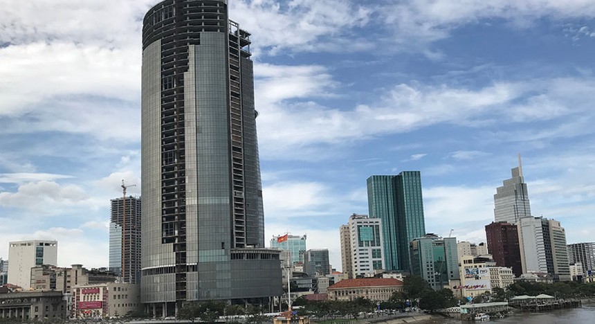 Những vụ thu hồi tài sản đảm bảo như tòa nhà Saigon One Tower đã tạo động lực cho các ngân hàng trong xử lý nợ xấu 