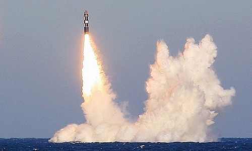Tên lửa Bulava trong vụ phóng thử năm 2013. Ảnh: TASS.