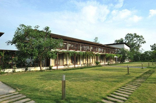 Căn biệt thự của ca sĩ Mỹ Linh được xây dựng trên diện tích 12.691m2 đất rừng phòng hộ