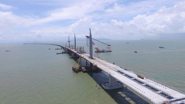 Cầu vượt biển dài nhất thế giới tại Trung Quốc, nối Hồng Kông với Macau và thành phố Chu Hải