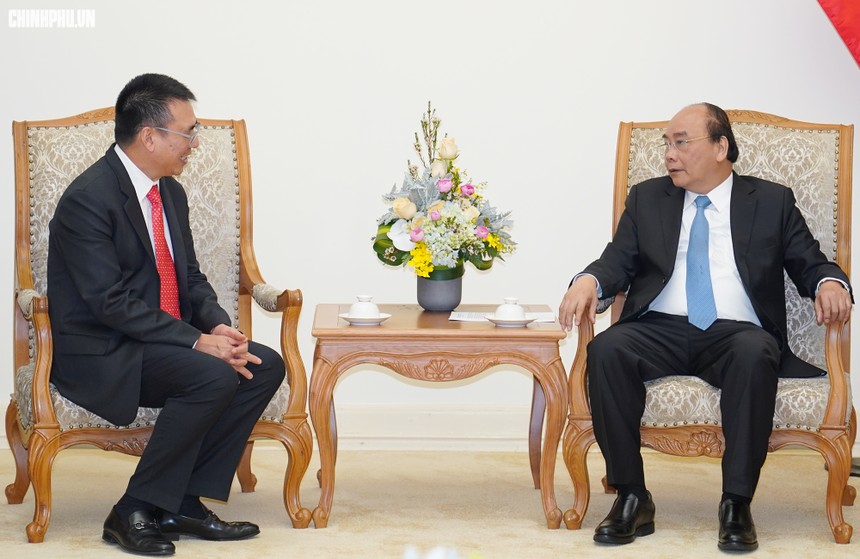 Thủ tướng Nguyễn Xuân Phúc tiếp ông Roongrote Rangsiyopash, Chủ tịch kiêm Tổng Giám đốc Tập đoàn SCG