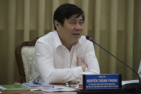 Chủ tịch UBND Nguyễn Thành Phong phát biểu tại buổi họp