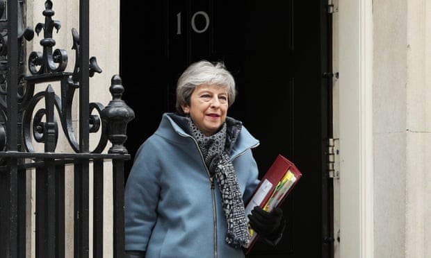 Thủ tướng Anh Theresa May đã tính đến phương án từ chức